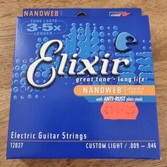 Elixir Nanoweb Custom Light .009-.046