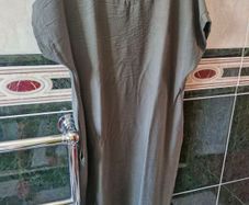 Green summer dress with pockets