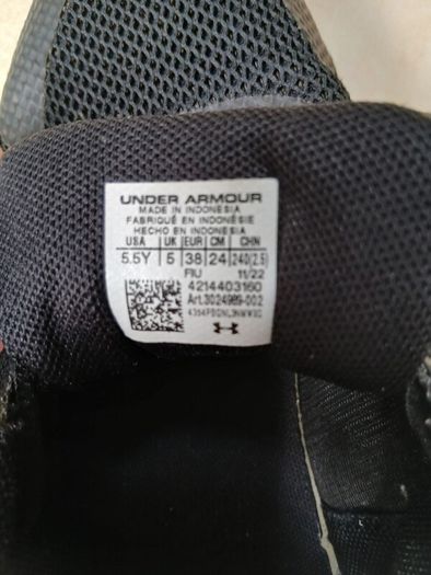 Under Armour school runners black 5 kids