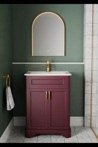 Arch 600x800 brushed brass mirror