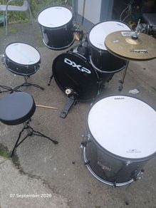 Kids drum set