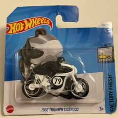 Hot Wheels 1966 Triumph Tiger 100 Hw Factory Fresh