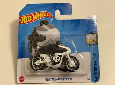Hot Wheels 1966 Triumph Tiger 100 Hw Factory Fresh
