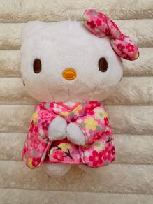 Hello Kitty Sanio Sakura Kimono  pink floral  Mini approx. 14 cm. Used please see photos