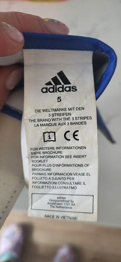 Adidas predator goalkeeper gloves size 5