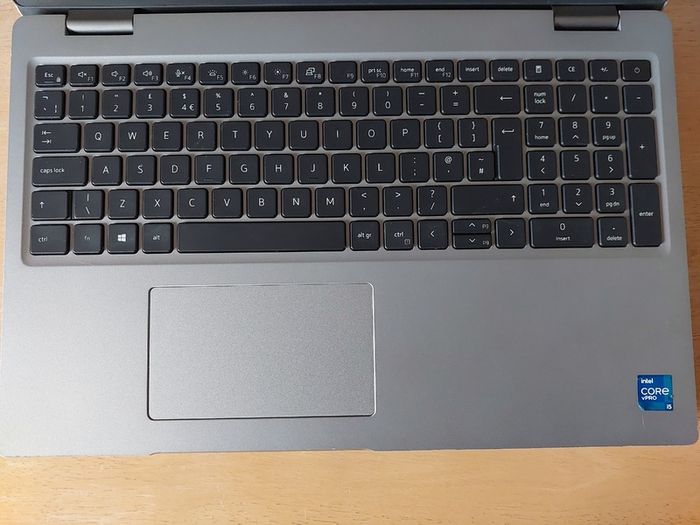 Dell Latitude 5520 | i5-1145G7 | 8GB RAM | 256GB NVMe SSD | Windows 11 Pro