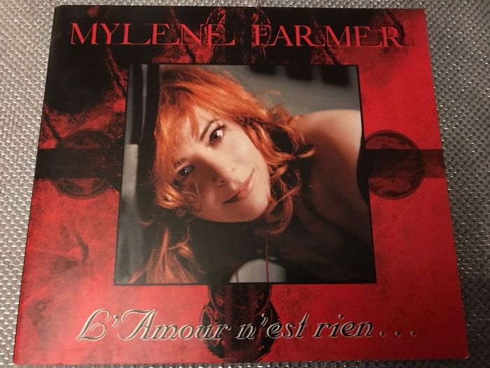 Mylene Farmer  |  L'amour N'est Rien