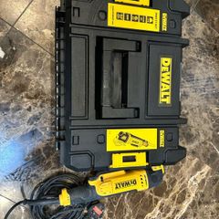 DeWalt DWE315KT 300W Multi tool kit, case like new