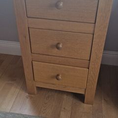 Bedside lockers