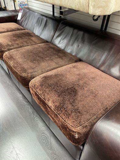 4 seater leather