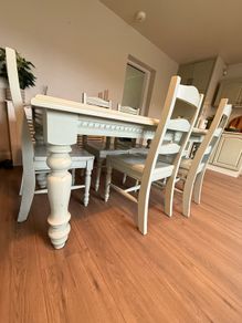 Solid Pine Country-Style Kitchen Table & 6 Chairs