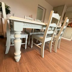 Solid Pine Country-Style Kitchen Table & 6 Chairs