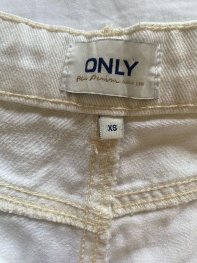 ONLY White High-Waisted Denim Shorts with Braided Belt