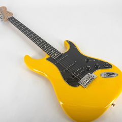 Fender Stratocaster Special Edition Vega-Trem