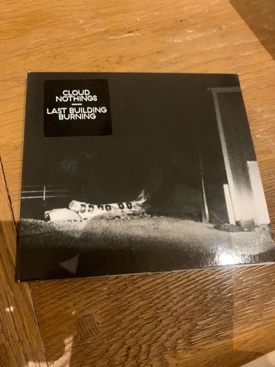 Cloud Nothings - Last Building Burning