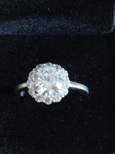 Vintage 925 Sterling Silver CZ Cluster Ring.