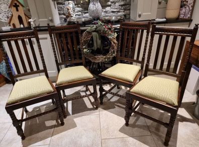 Beautiful Oak Chairs x 4