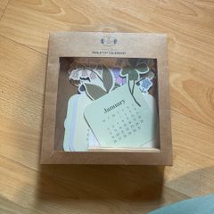 Tabletop calendar