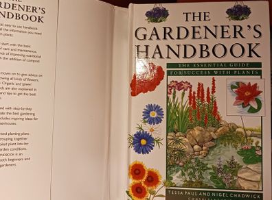 The Gardeners Handbook / Tessa Paul & Nigel Chadwick/ 1998