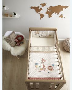 quilt and cot bumper