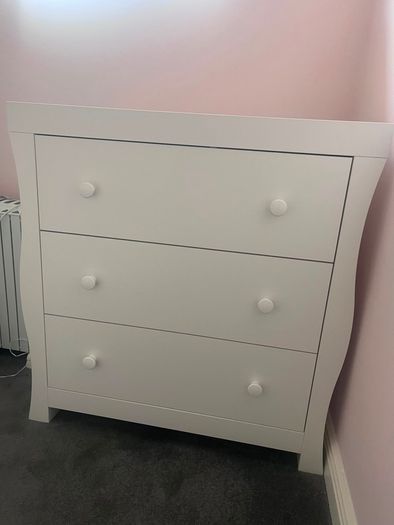 Chest of Drawers with Changing Table