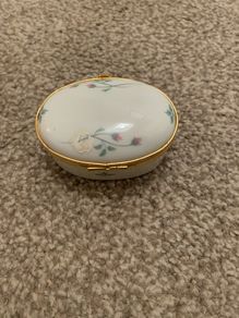 Lenox Pill Box