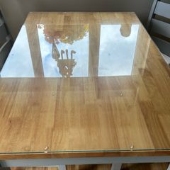 Glass for tabletop