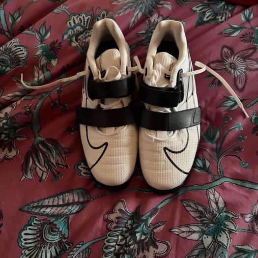 Nike romaleo 4 weightlifting shoes size 9