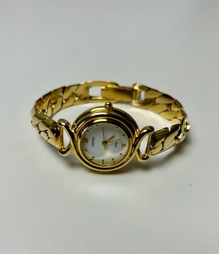 Vintage Sekonda Gold Tone Ladies Quartz Watch New Battery