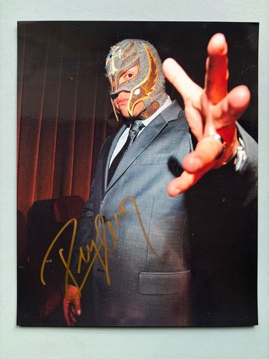 Signed Autograph WWE Rey Mysterio Photograph with Certificate - Wrestling Memorabilia