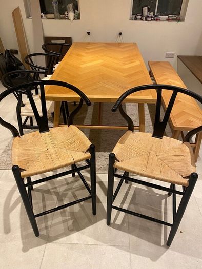Dining room table, chairs and bench