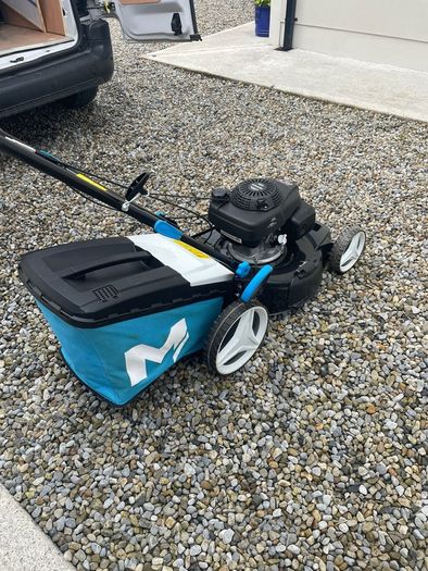 Lawnmower