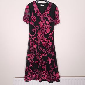 Country Casuals CC Black Sheer Mesh Fuchsia Pink Soutache Ribbon Embroidered V-Neck Midi Dress 16UK/44EU