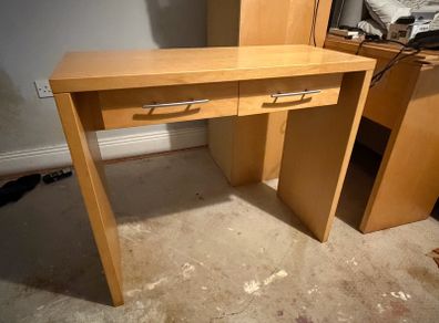 Dressing table
