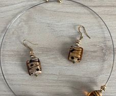Necklace and earrings set