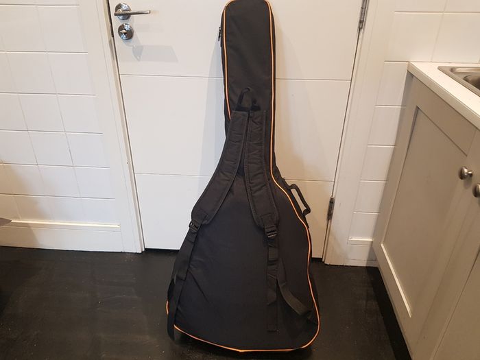 Acoustic Guitar Bag/Case