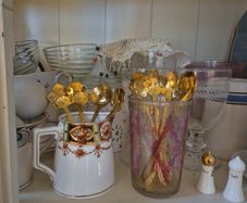 Pretty Brass coloured coffee/tea spoons