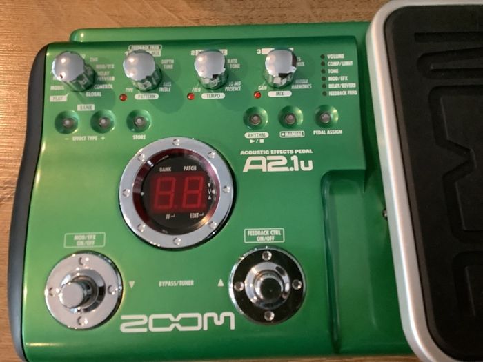 ZOOM A2.1u acoustic multi-effects processor and USB audio interface