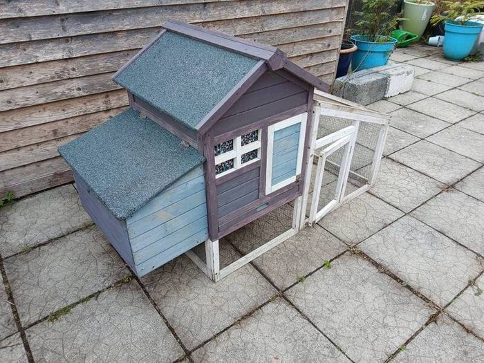 Chicken coop
