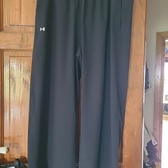 Ladies Under Armour Black wide leg Trousers XL
