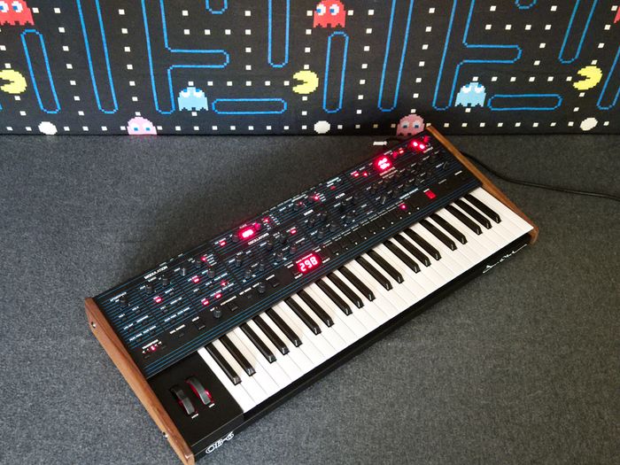 OB-6 Keyboard Synth