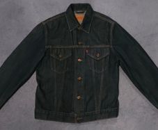 Levis Vintage 1990s Denim Trucker Jacket near new condition