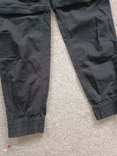 NEW.boy's trousers.age 11/12