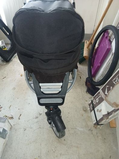 3-wheel all-terrain pushchair
