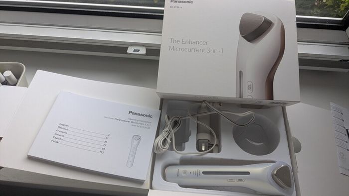 Anti-ageing Beauty Device (with box, like new)