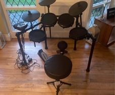 Alesis nitro mesh kit