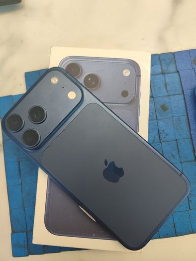 Iphone 17 Pro Max, 256gb, Brand New Sealed, Unlock Sim Free