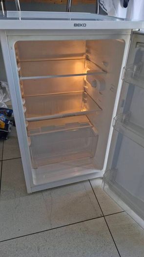 under counter fridge