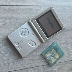 Gameboy Advance SP + Pokemon Crystal (Free Post)