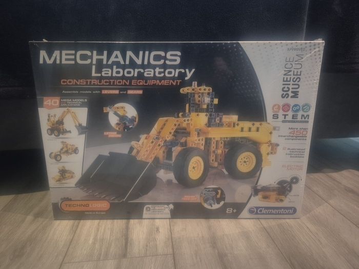 Clementoni Science Museum Mechanics Laboratory Construction Equipment (Brand new, unopened, sealed packaging)